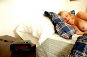 Original 900 px/ 599 px