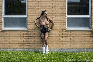 Original 3840 px/ 2561 px