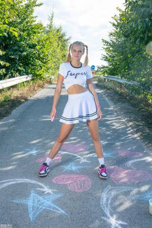 Original 867 px/ 1300 px