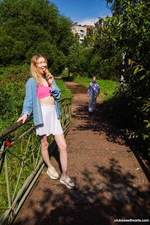 Original 4000 px/ 6000 px