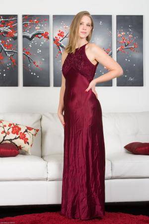 Original 682 px/ 1024 px