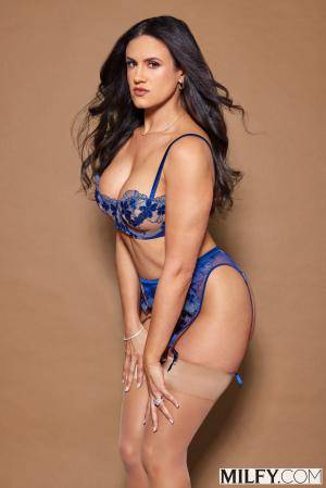 Original 2000 px/ 2999 px