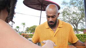 Original 2500 px/ 1406 px