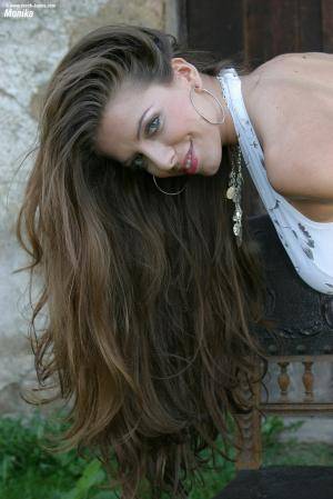 Original 1067 px/ 1600 px