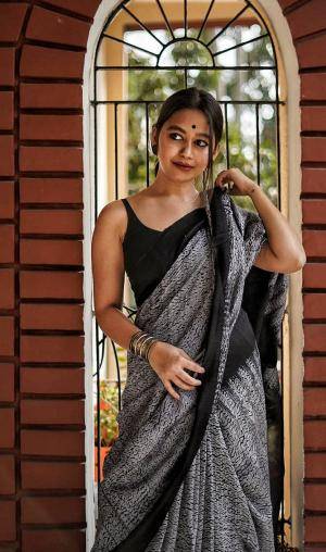 Original 668 px/ 1133 px