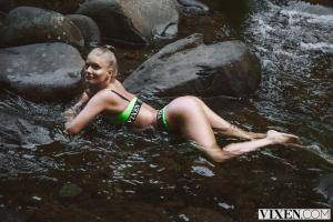 Original 3000 px/ 2000 px