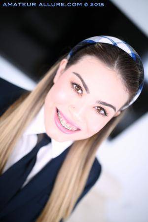 #SwallowSalon Veronica Valentine