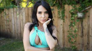 Original 2500 px/ 1406 px