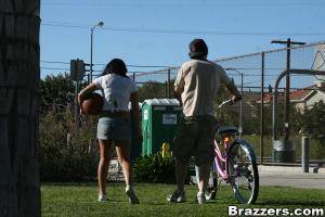 Original 900 px/ 600 px