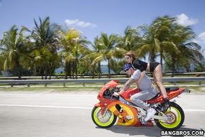 Original 800 px/ 533 px