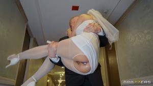 #Brazzers Nicole Doshi - Buttplug Bride and the Burgling Butt Bandit