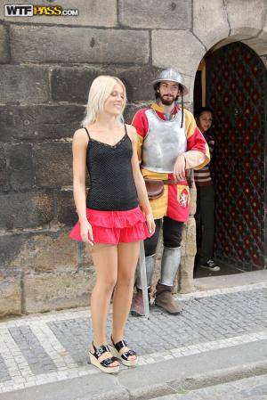 Original 854 px/ 1280 px