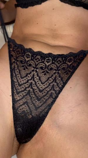 Original 563 px/ 1000 px