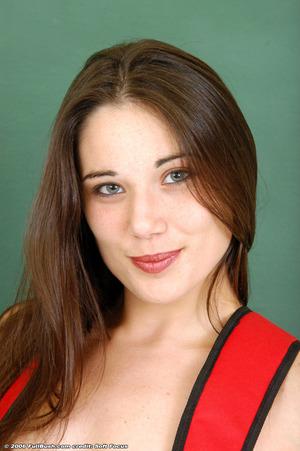 Original 681 px/ 1024 px