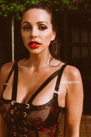 Original 1364 px/ 2048 px