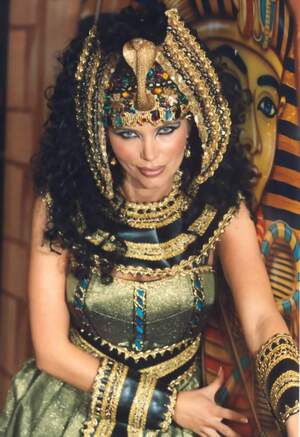 Original 687 px/ 1000 px