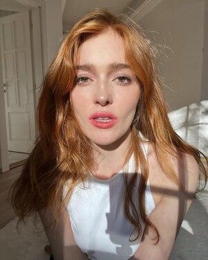 Original 1024 px/ 1280 px