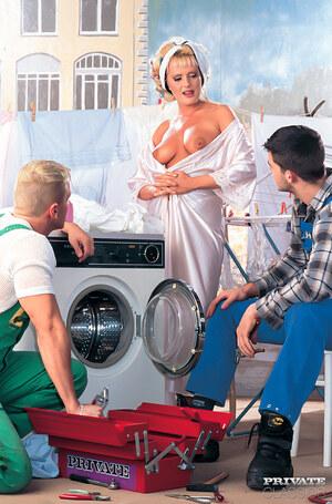 Original 2110 px/ 3200 px