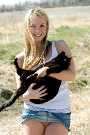 Original 1365 px/ 2048 px