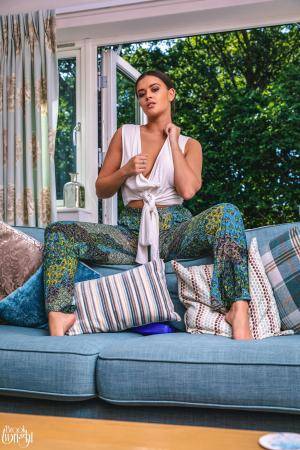 Original 3000 px/ 4500 px