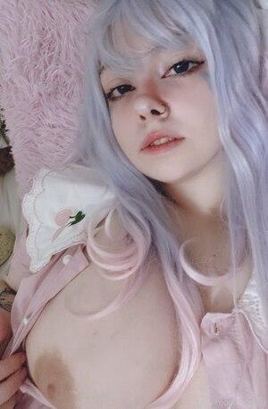 Original 787 px/ 1201 px