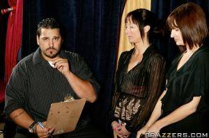 Original 900 px/ 599 px