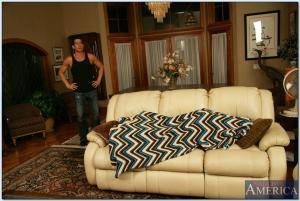 Original 850 px/ 571 px