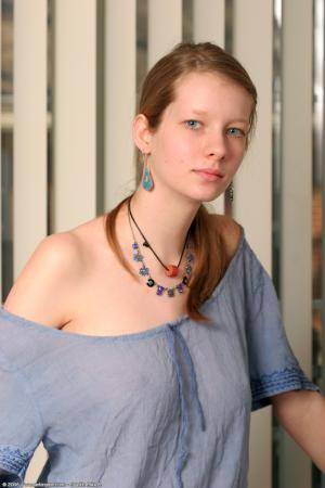 Original 682 px/ 1024 px