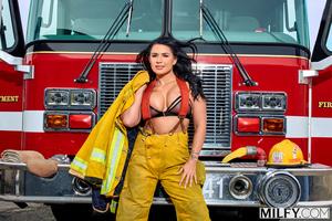 Original 2999 px/ 2000 px