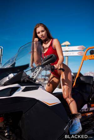 Original 2000 px/ 2999 px