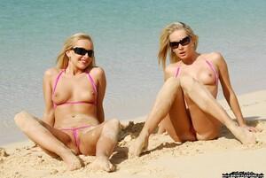 Original 3000 px/ 2008 px