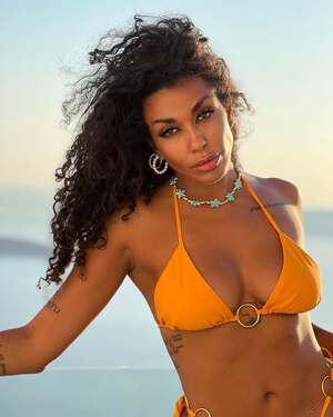 Original 640 px/ 800 px