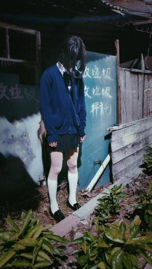 Original 383 px/ 680 px