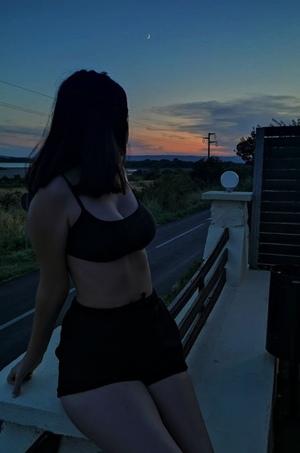 Original 716 px/ 1080 px