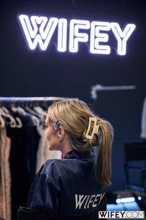 Original 2000 px/ 2998 px