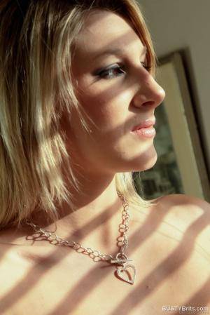 Original 854 px/ 1280 px