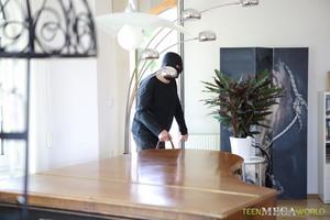 Original 3500 px/ 2333 px