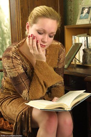 Original 682 px/ 1024 px