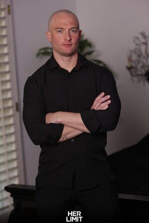 Original 2561 px/ 3840 px