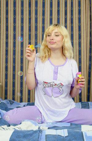 Original 648 px/ 988 px