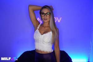 Original 1500 px/ 1000 px