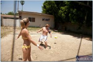 Original 850 px/ 571 px