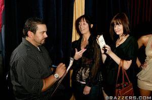 Original 900 px/ 599 px