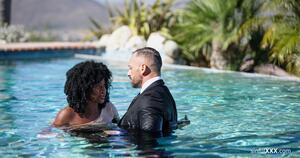 Original 5000 px/ 2637 px