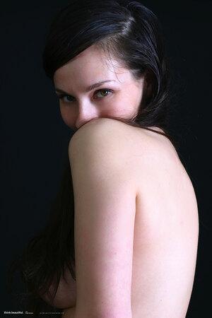 Original 2048 px/ 3072 px