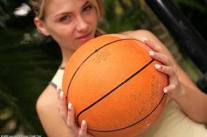 Original 1024 px/ 682 px