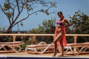 Original 4500 px/ 3000 px