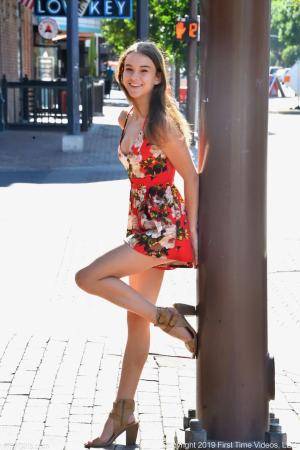 Original 852 px/ 1280 px