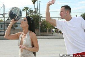 Original 900 px/ 600 px