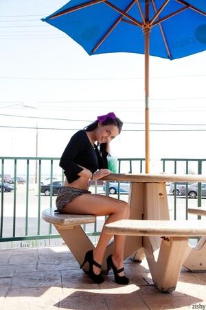 Original 1066 px/ 1600 px